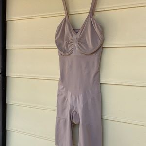 NWOT HTF Spanx full body body shaper LARGE nude